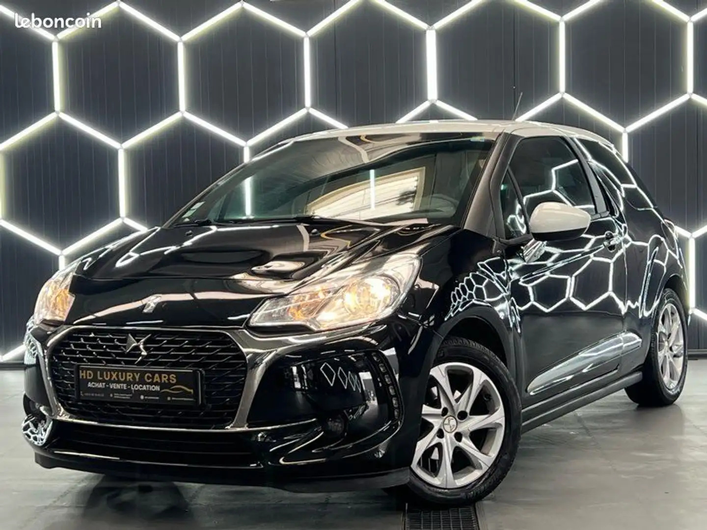 DS Automobiles DS 3 Citroën DS3 1.2 VTI 110ch boîte automatique Noir - 2