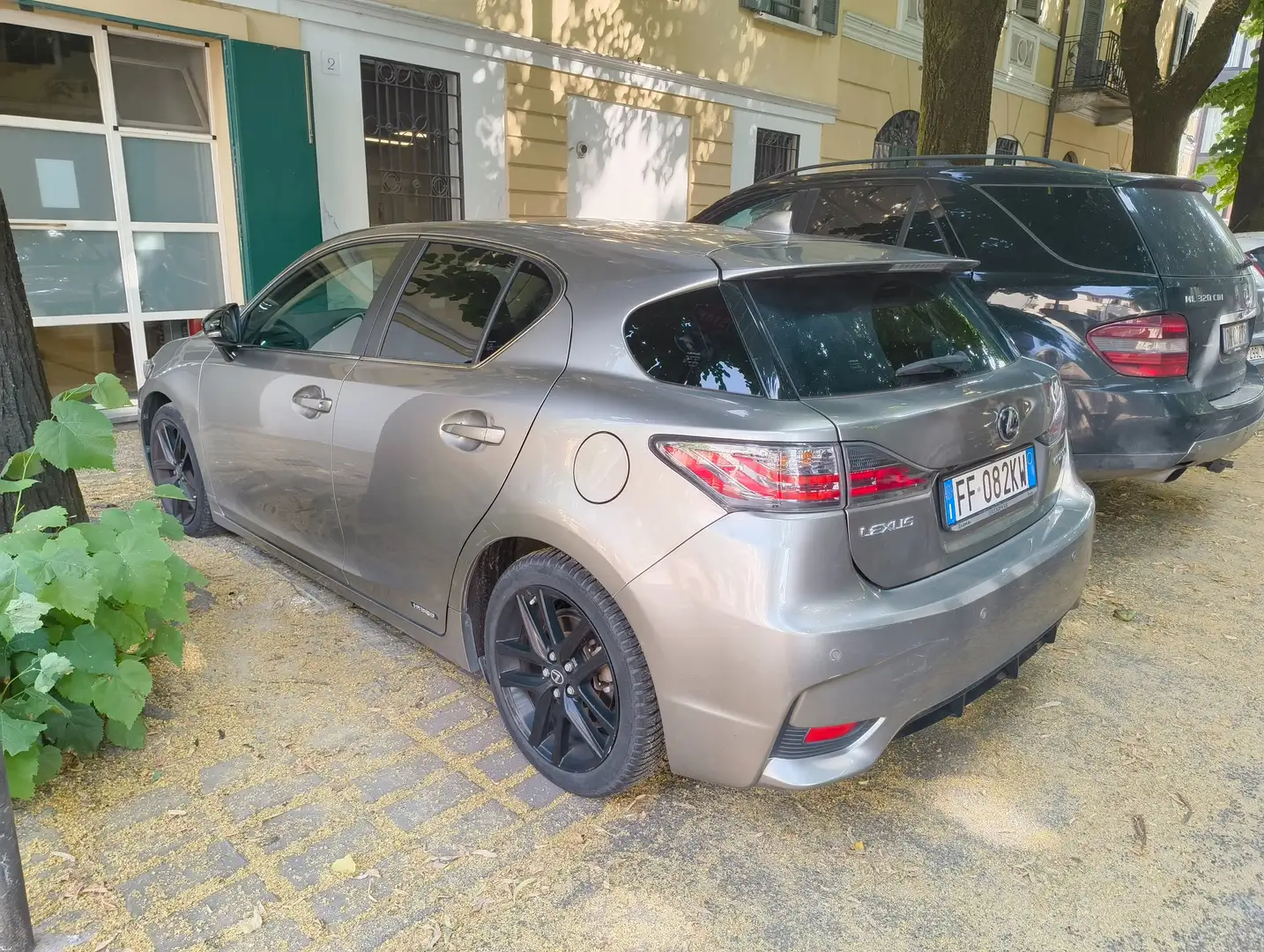 Lexus CT 200h CT 200 1.8 hybrid Black Street cvt Grigio - 1