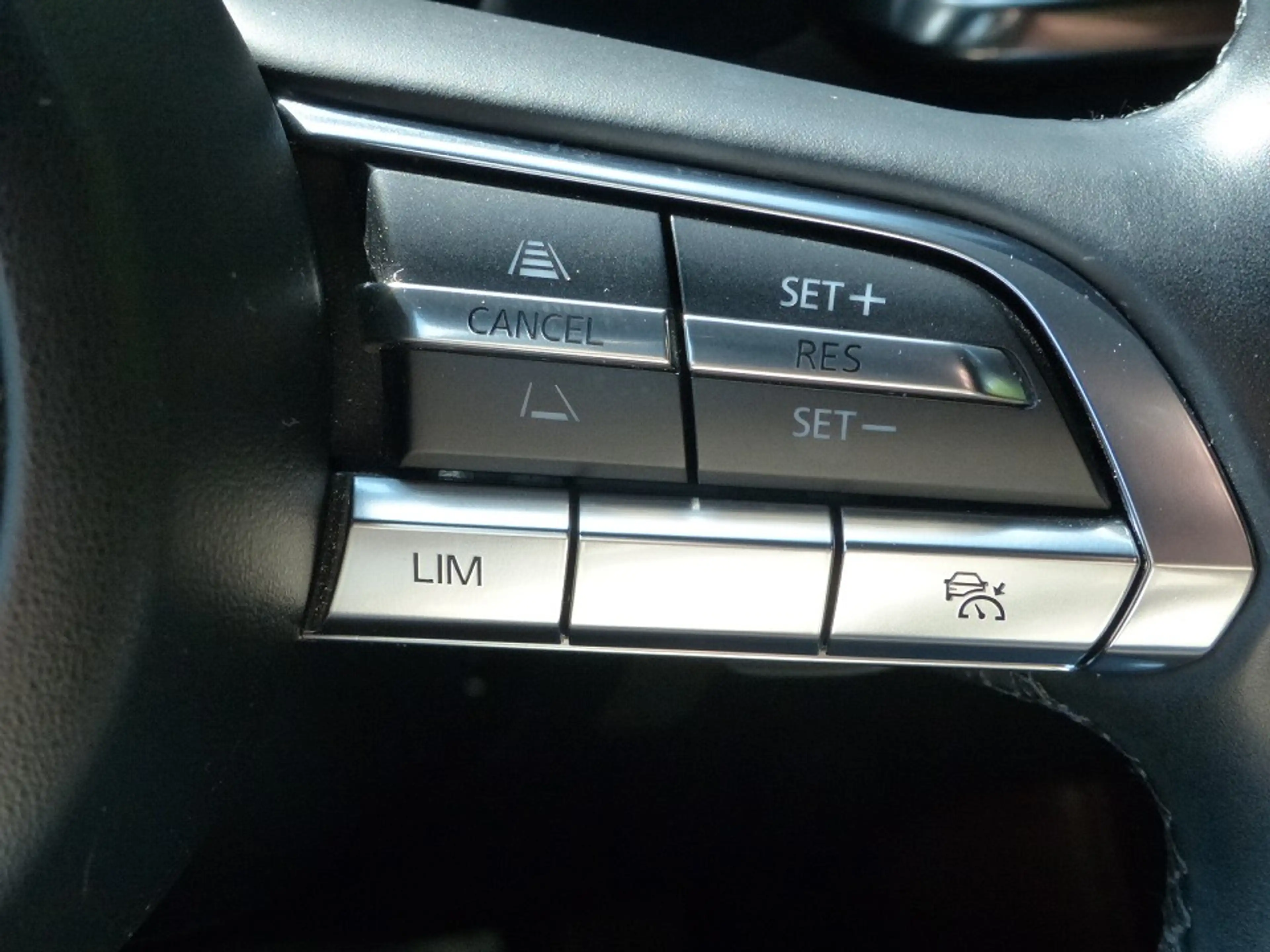 Mazda MX-30 35,5 kWh e-SKYACTIV 145 PS ADVantage + Allwetterre — photo 14