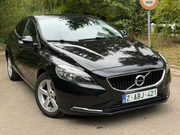 V40 2.0 D2 Momentum