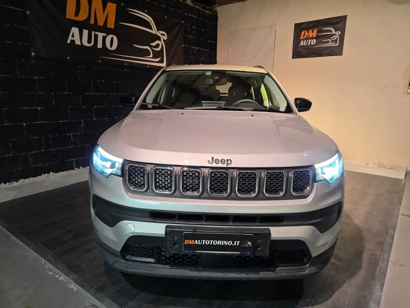 Jeep Compass Compass II 2021 1.5 turbo t4 mhev Longitude Silber - 2