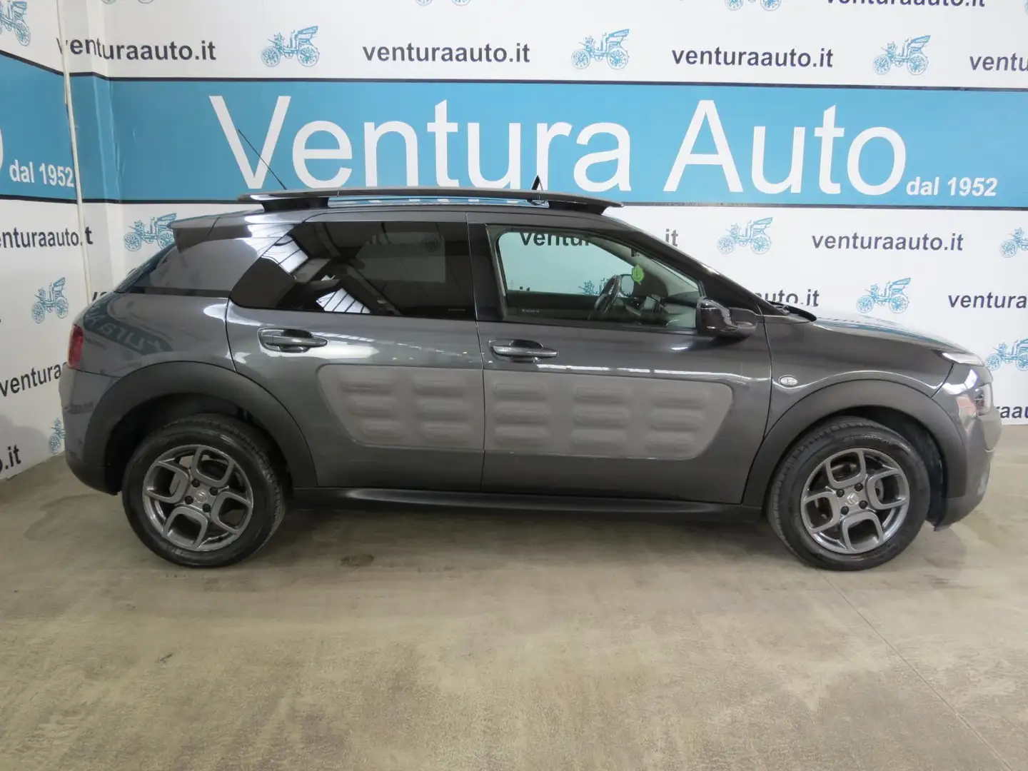 Citroen C4 Cactus 1.6 BLUEHDI 100 S&S SHINE Grijs - 2
