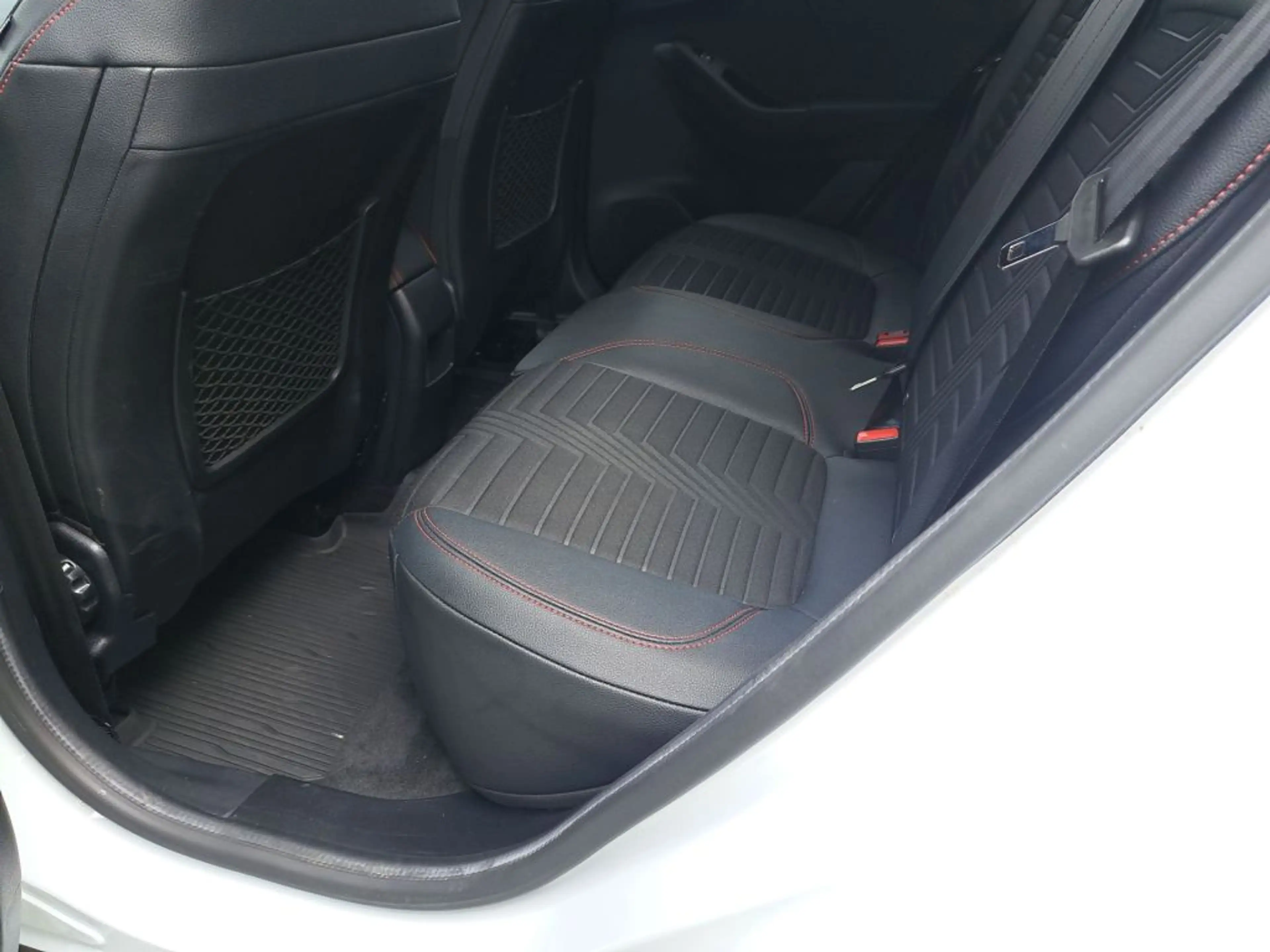 Ford Puma 1.0 EcoBoost Aut. ST-LINE X — photo 17