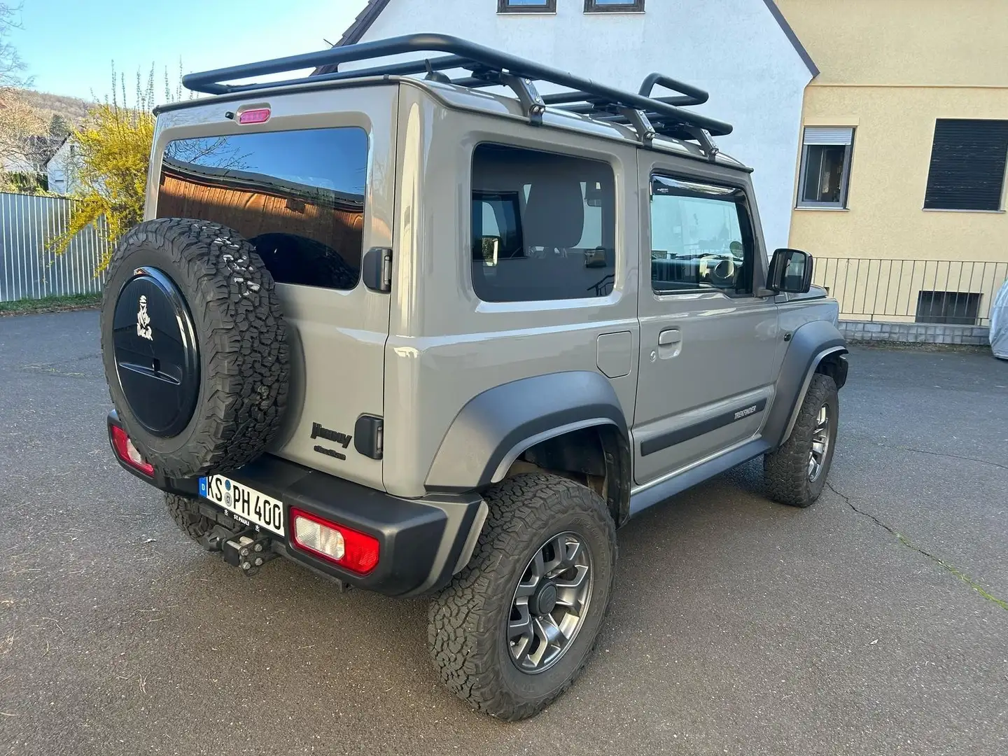Suzuki Jimny Comfort+, 4 Sitz.,Höherleg.,Spurverbr.,AT-Reifen - 2