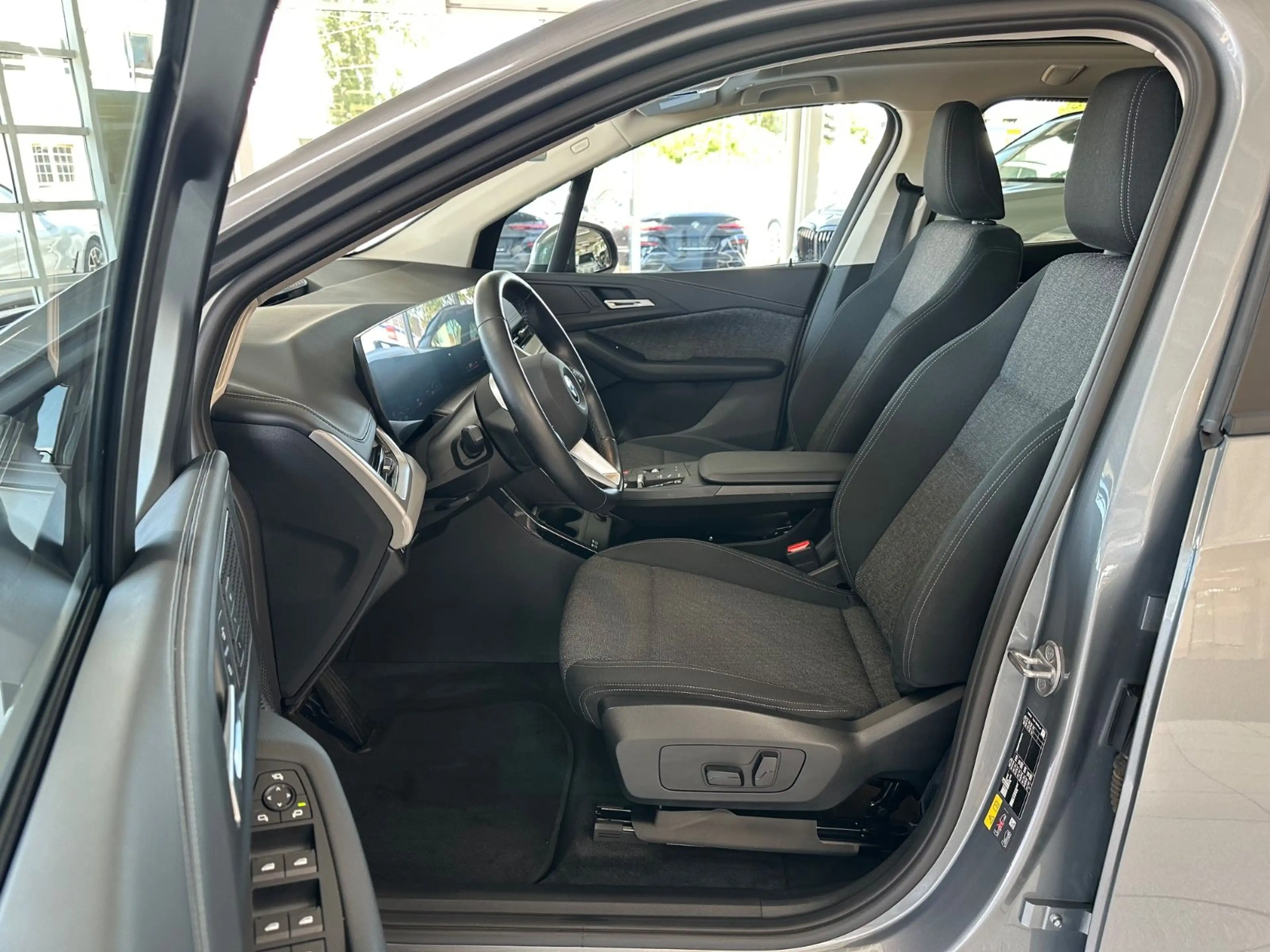 BMW 225 225e Active Tourer Sport Line WIDESCREEN/PANO — photo 6