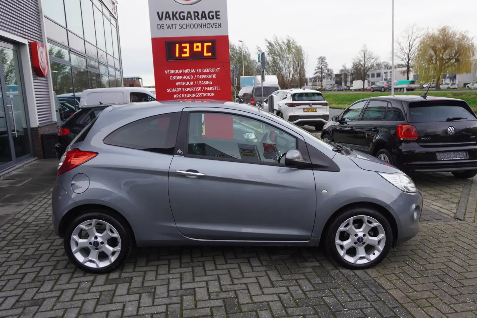 Ford Ka/Ka+ 1.2 Karakter / Climate control / Radio / LM16'' / Gris - 2