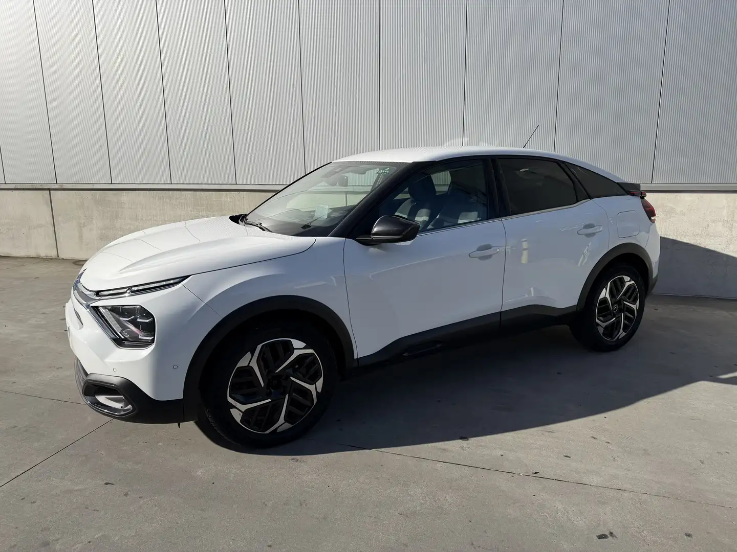 Citroen C4 C4 1.5 BlueHDi Shine Pack  BOITE AUT Weiß - 2