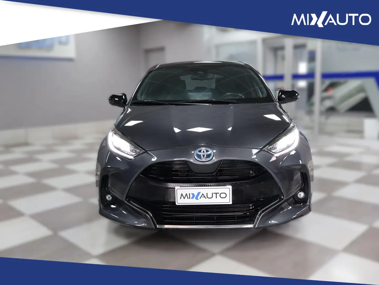 Toyota Yaris 1.5 Hybrid 5P Trend 92CV AUT EU6 Gri - 2
