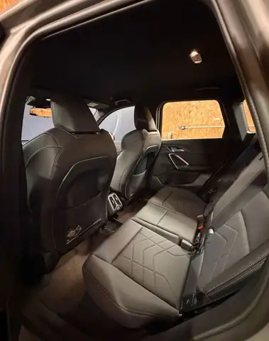 BMW X1 view 10