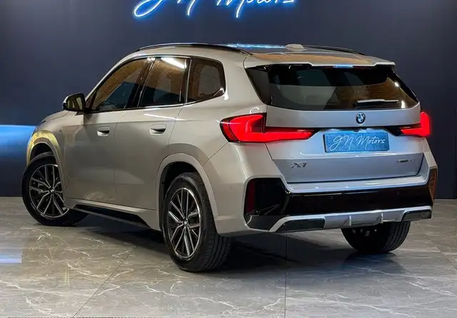 BMW X1 view 2