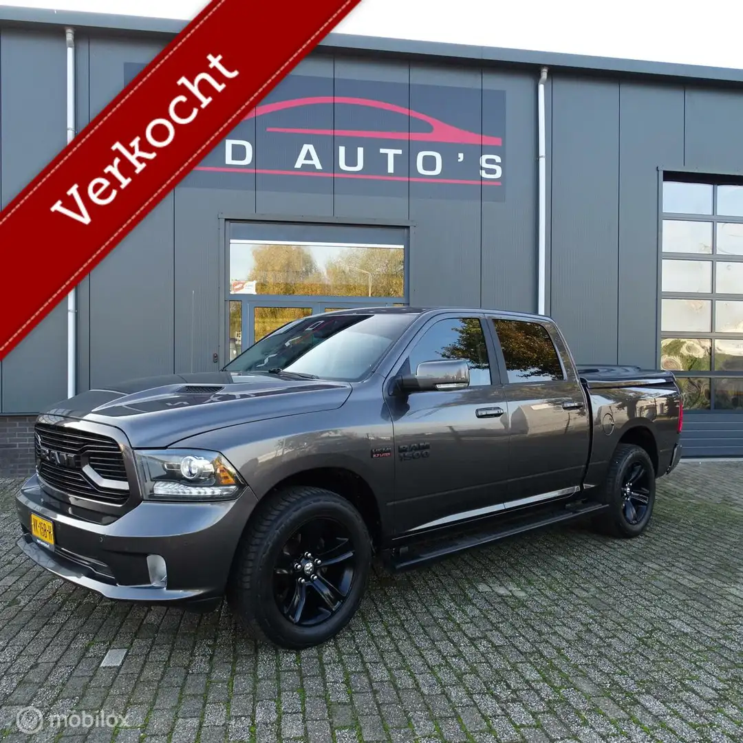 Dodge RAM 1500 5.7 V8 SuperCrew Cab - 2
