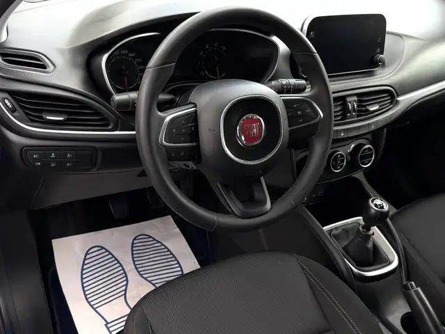Fiat Tipo view 5