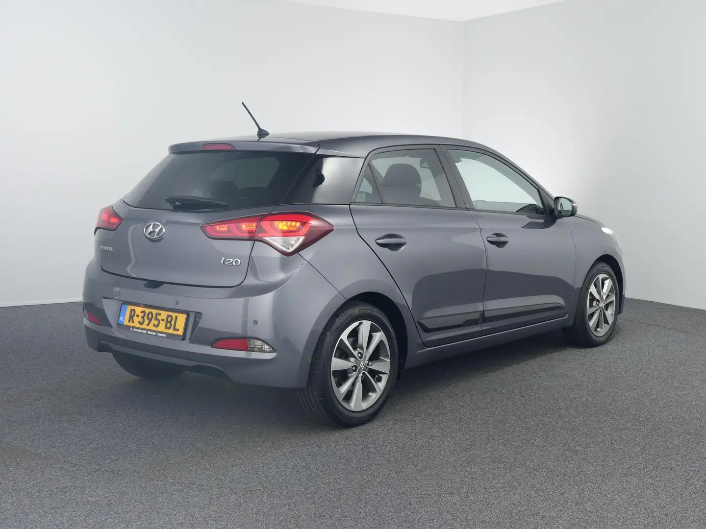Hyundai i20 1.2 HP i-Motion Comfort | Clima | Grau - 2