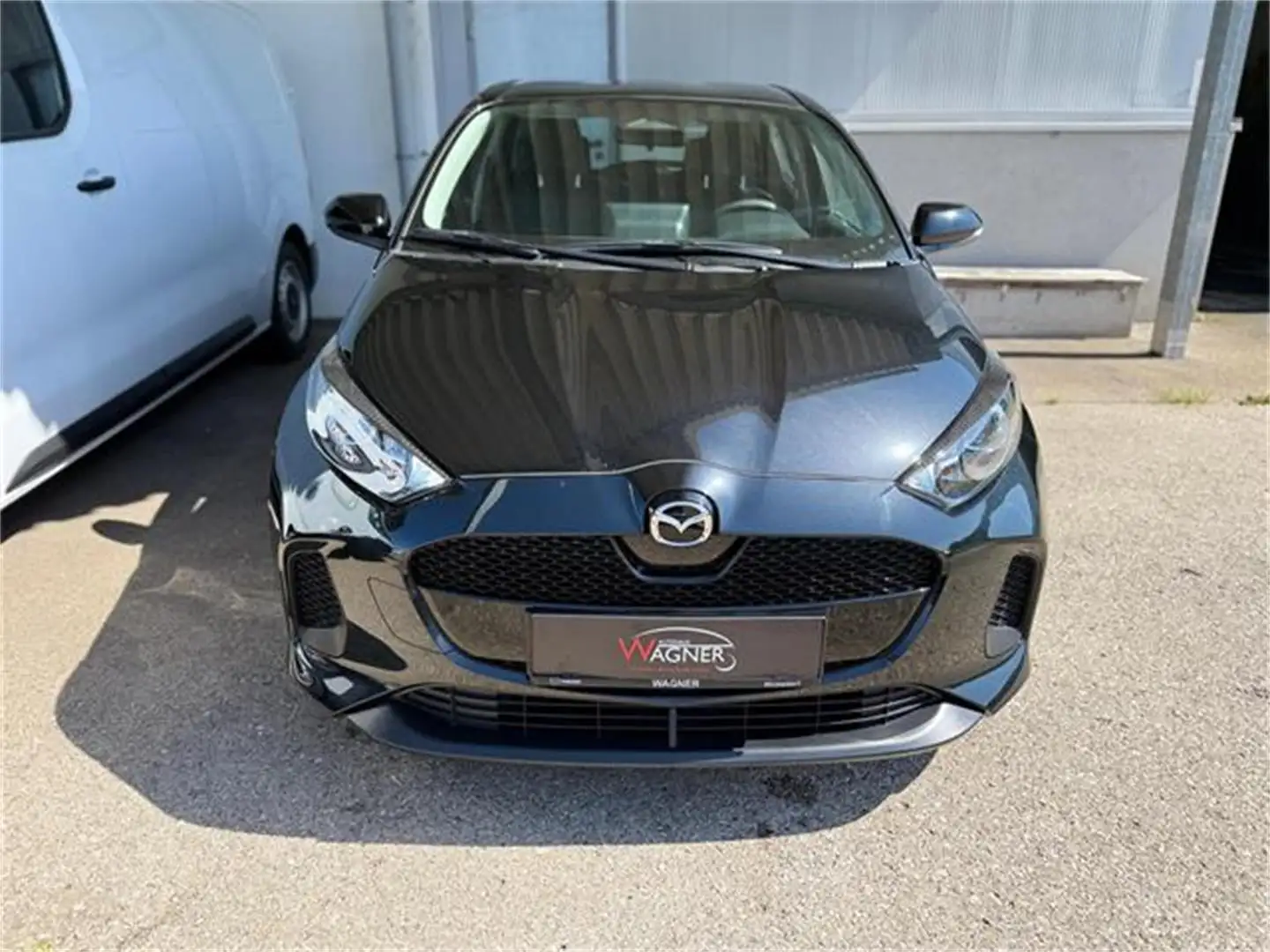 Mazda 2 Hybrid Prime Line Aut. Zwart - 2