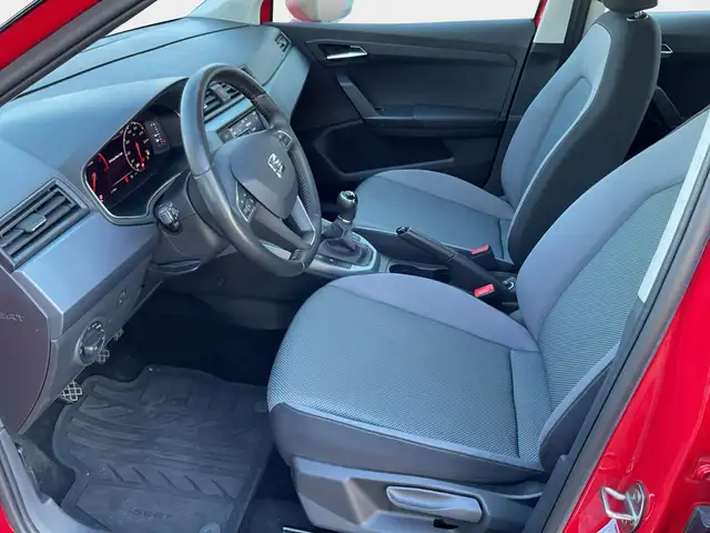 Seat Arona view 8