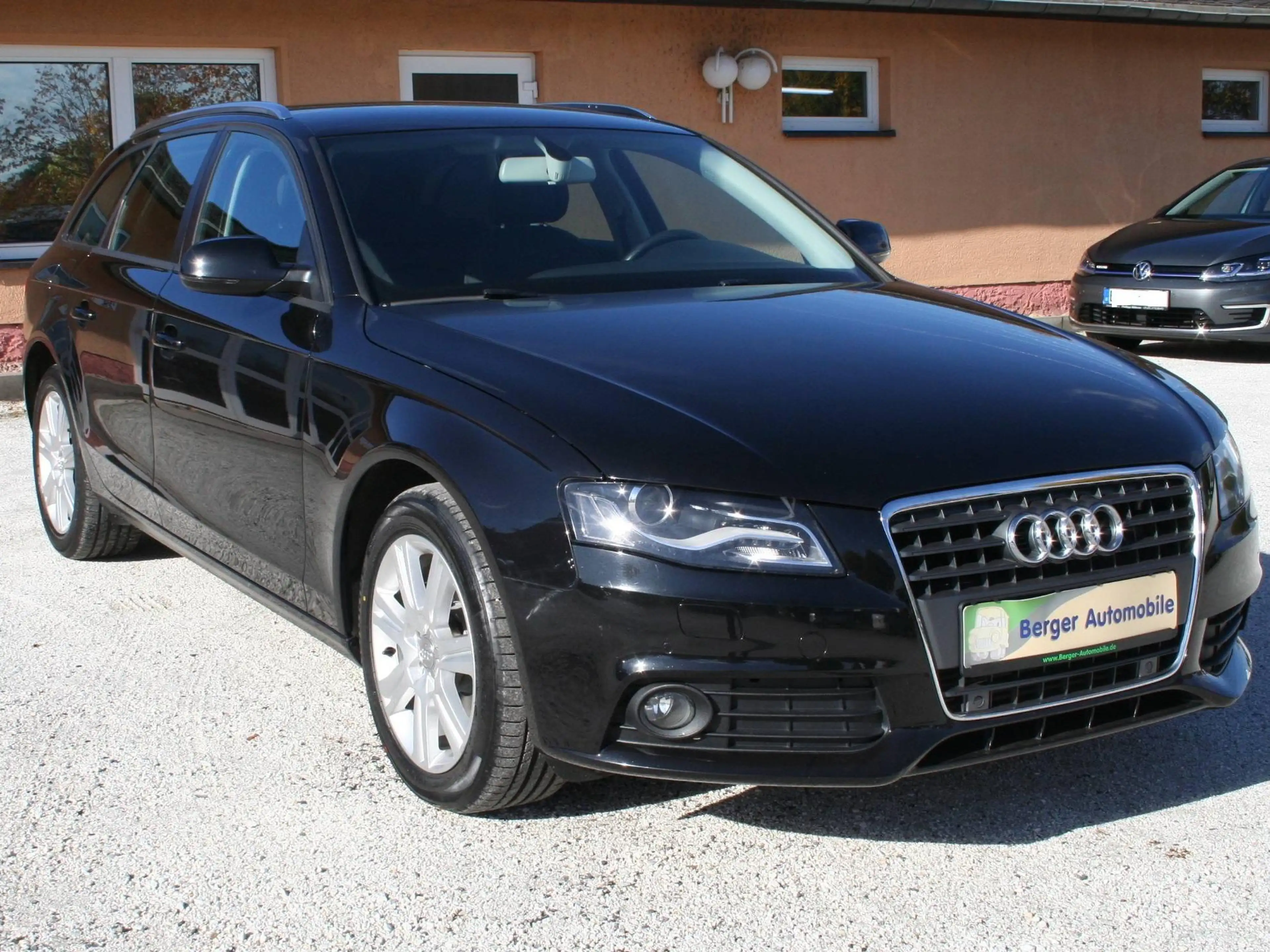 Audi A4 Avant 2.0 TDI *Standheizung*Xenon*