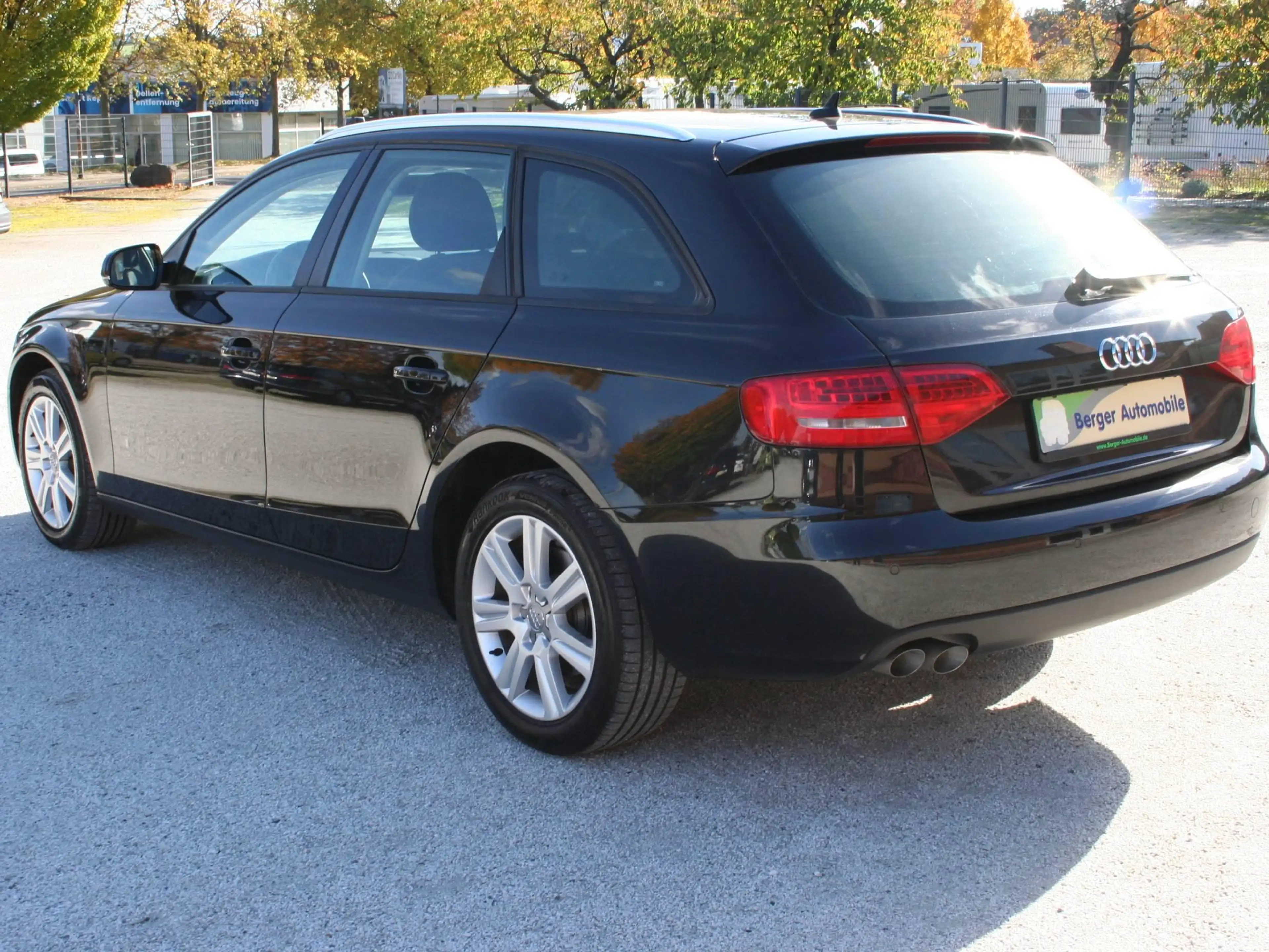 Audi A4 Avant 2.0 TDI *Standheizung*Xenon* — photo 3