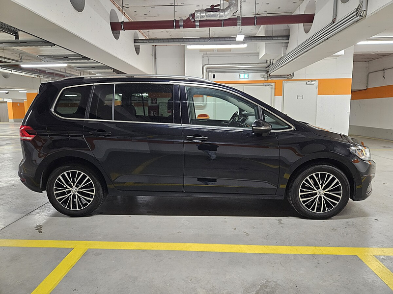 Volkswagen Touran Highline 2,0 SCR TDI — photo 5