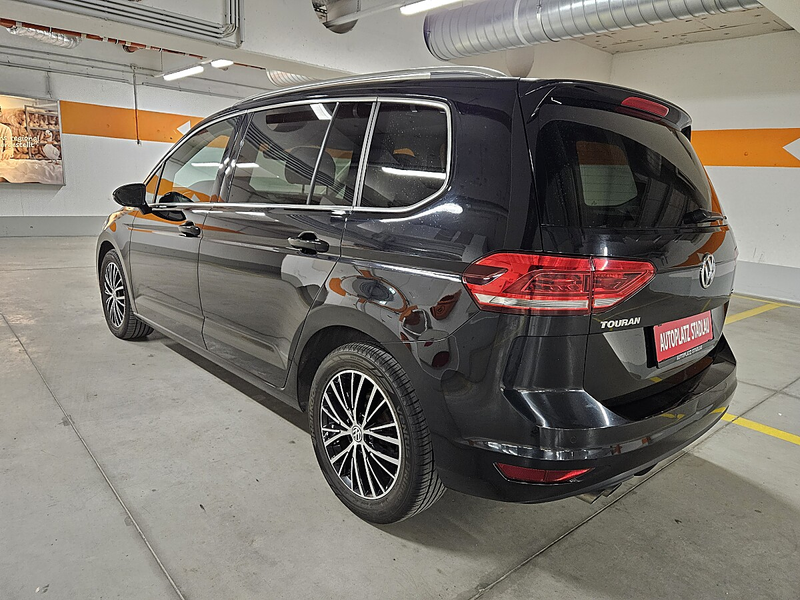 Volkswagen Touran Highline 2,0 SCR TDI — photo 7