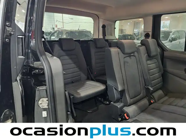Ford Tourneo Connect view 6
