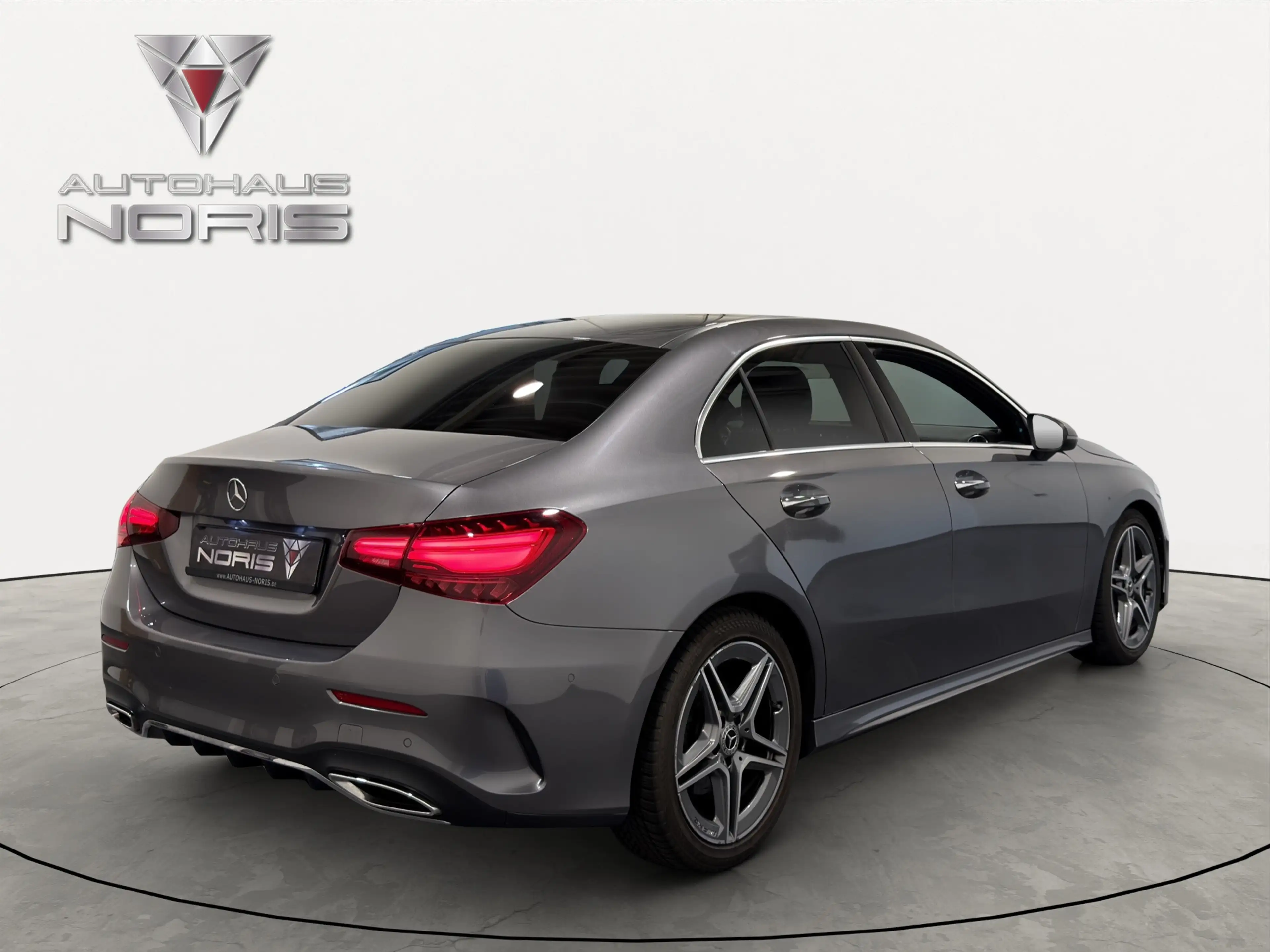 Mercedes-Benz A 200 AMG-LINE lim *NAVI*LED*AMBIENTE*CARPLAY* — photo 6
