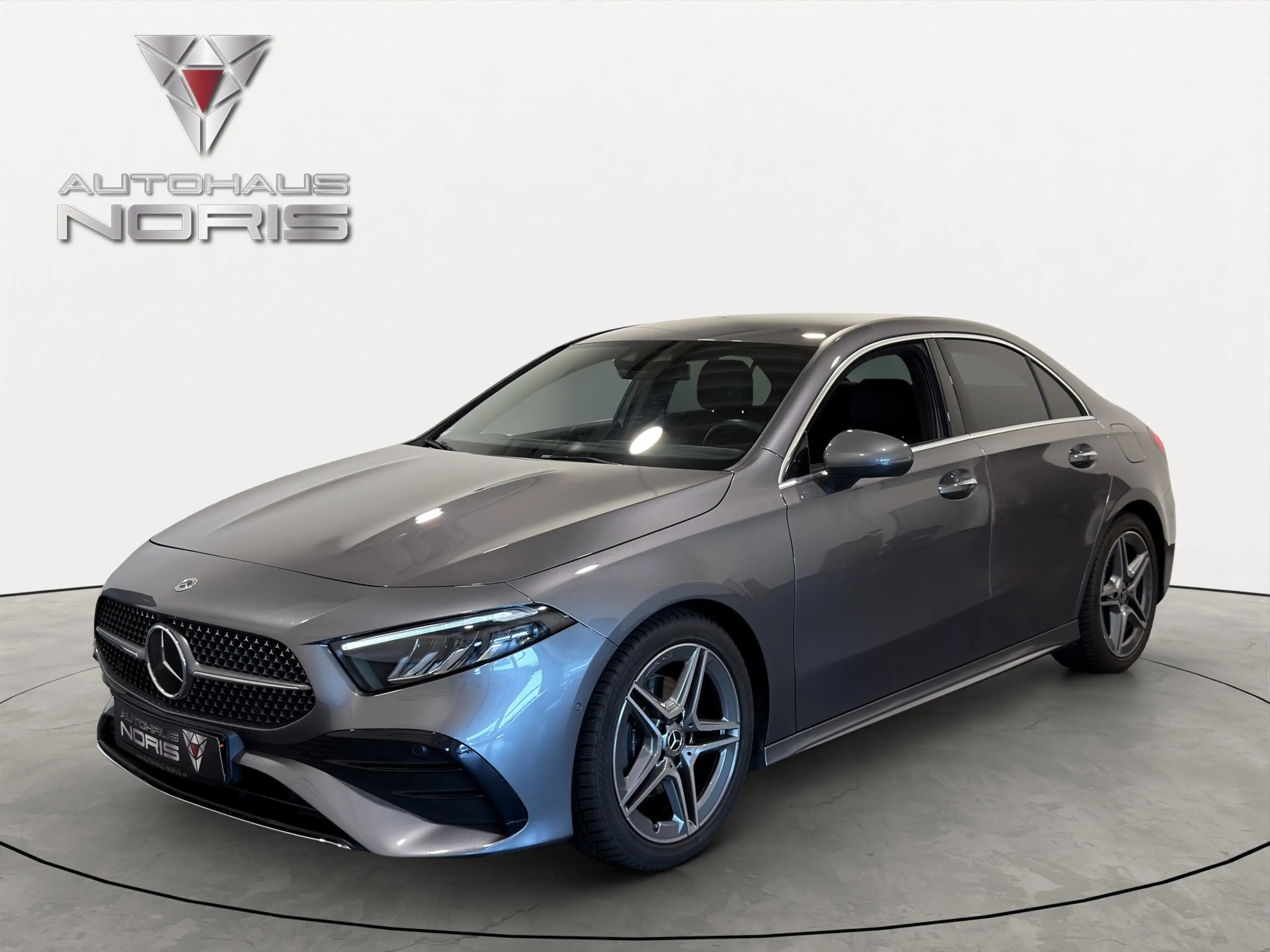 Mercedes-Benz A 200 AMG-LINE lim *NAVI*LED*AMBIENTE*CARPLAY* — photo 3