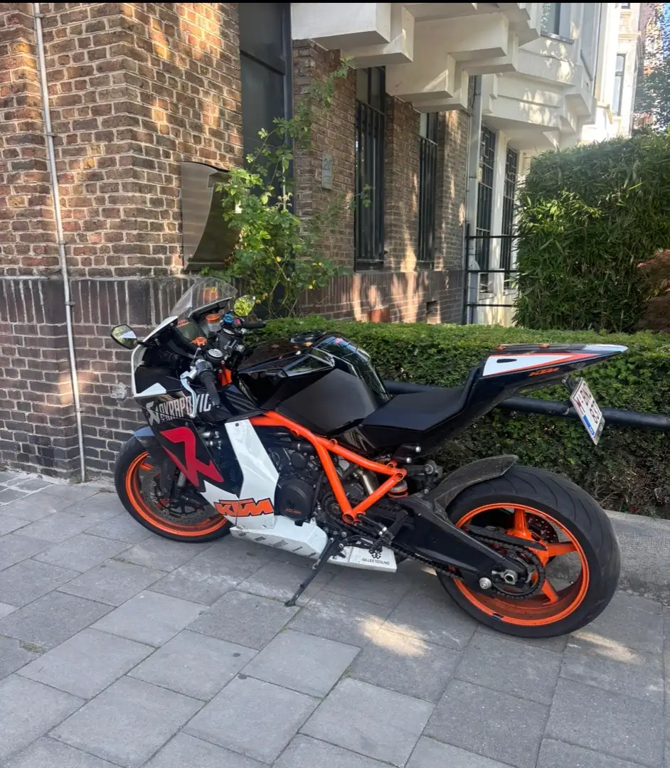 KTM 1190 RC8 R Negro - 2
