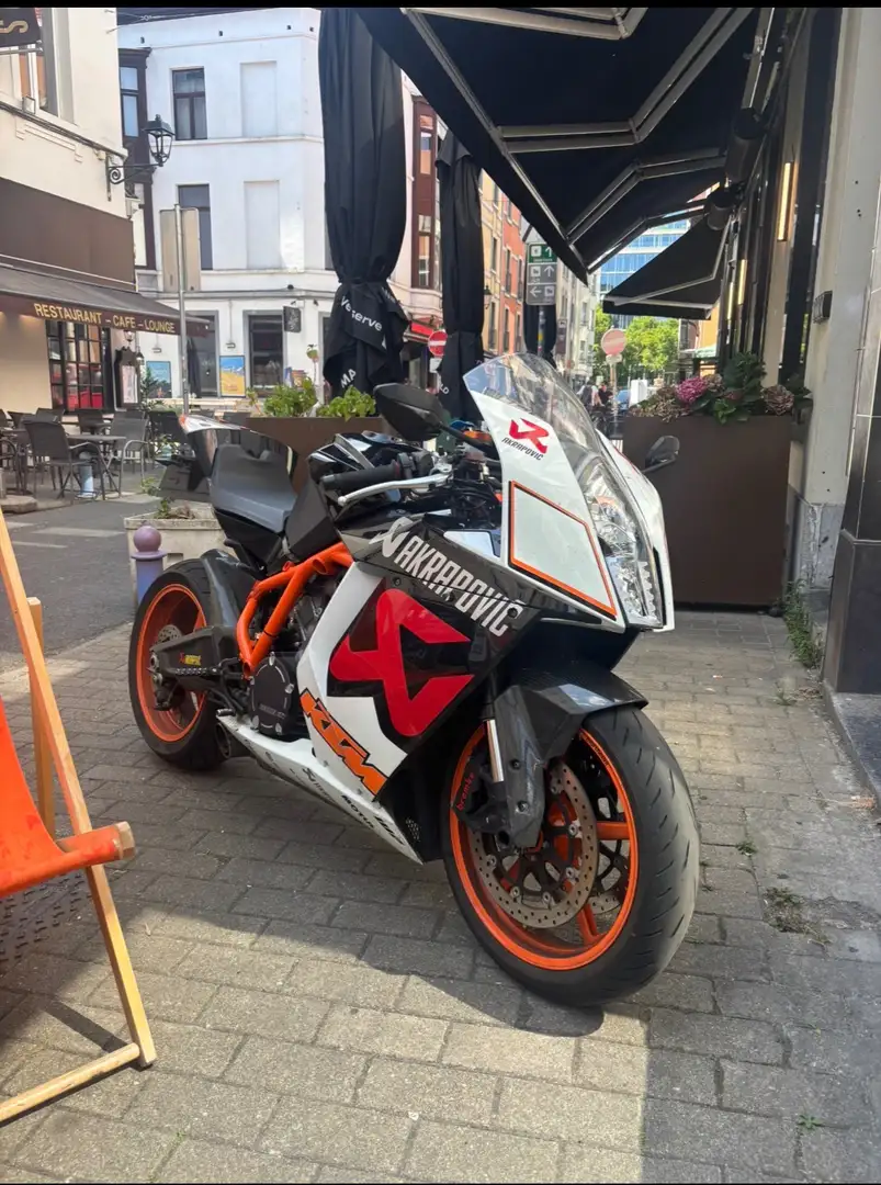 KTM 1190 RC8 R Negro - 1