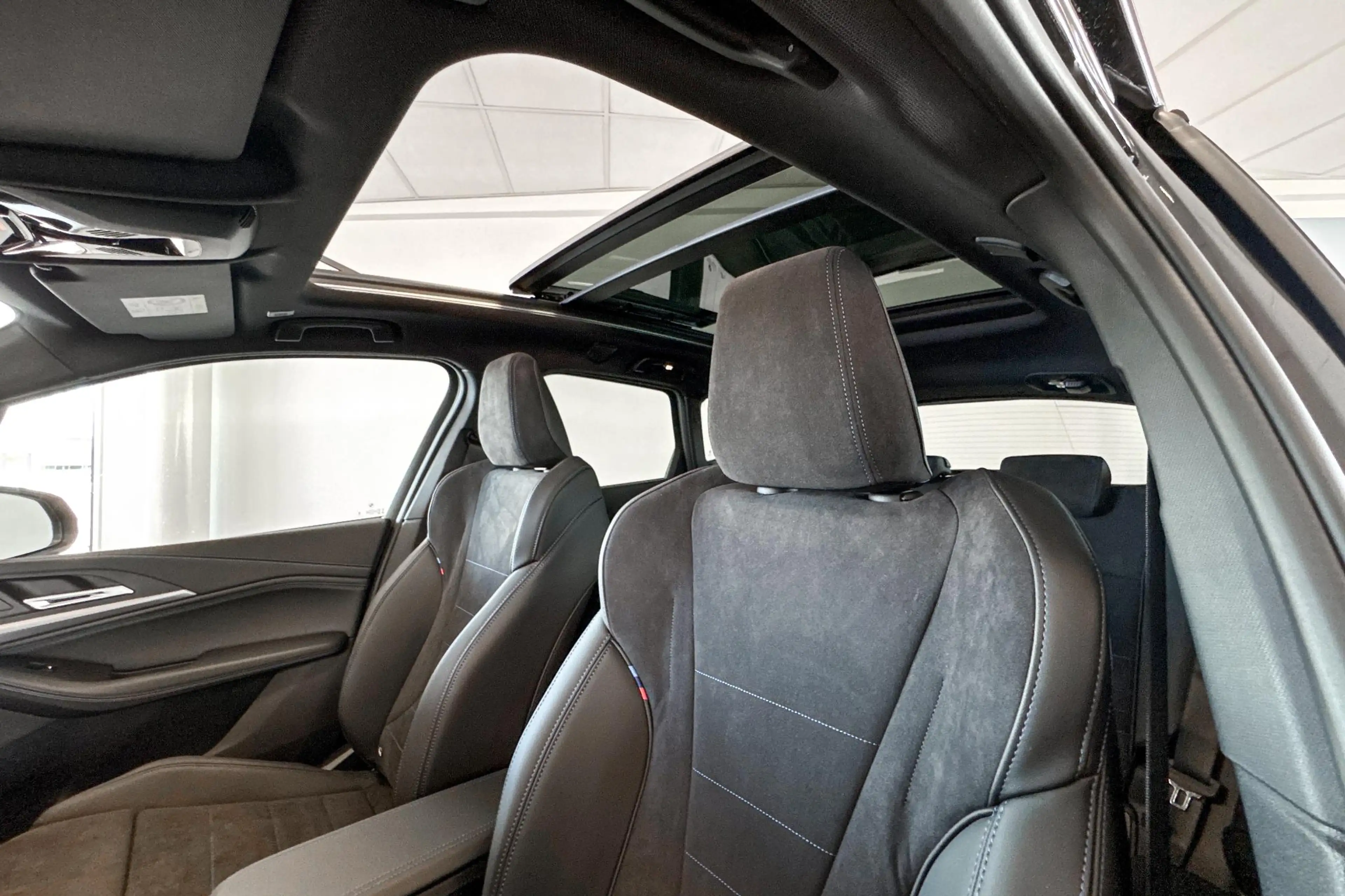 BMW 225 2 Serie Active Tourer 225e xDrive | M Sport | Glaz — photo 11