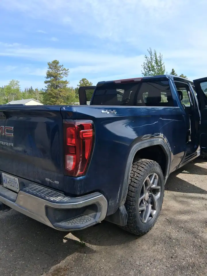 GMC Sierra 1500 fotografie GMC Sierra 1500