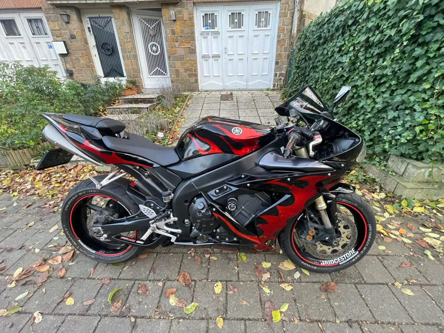 Yamaha YZF-R1 - 1