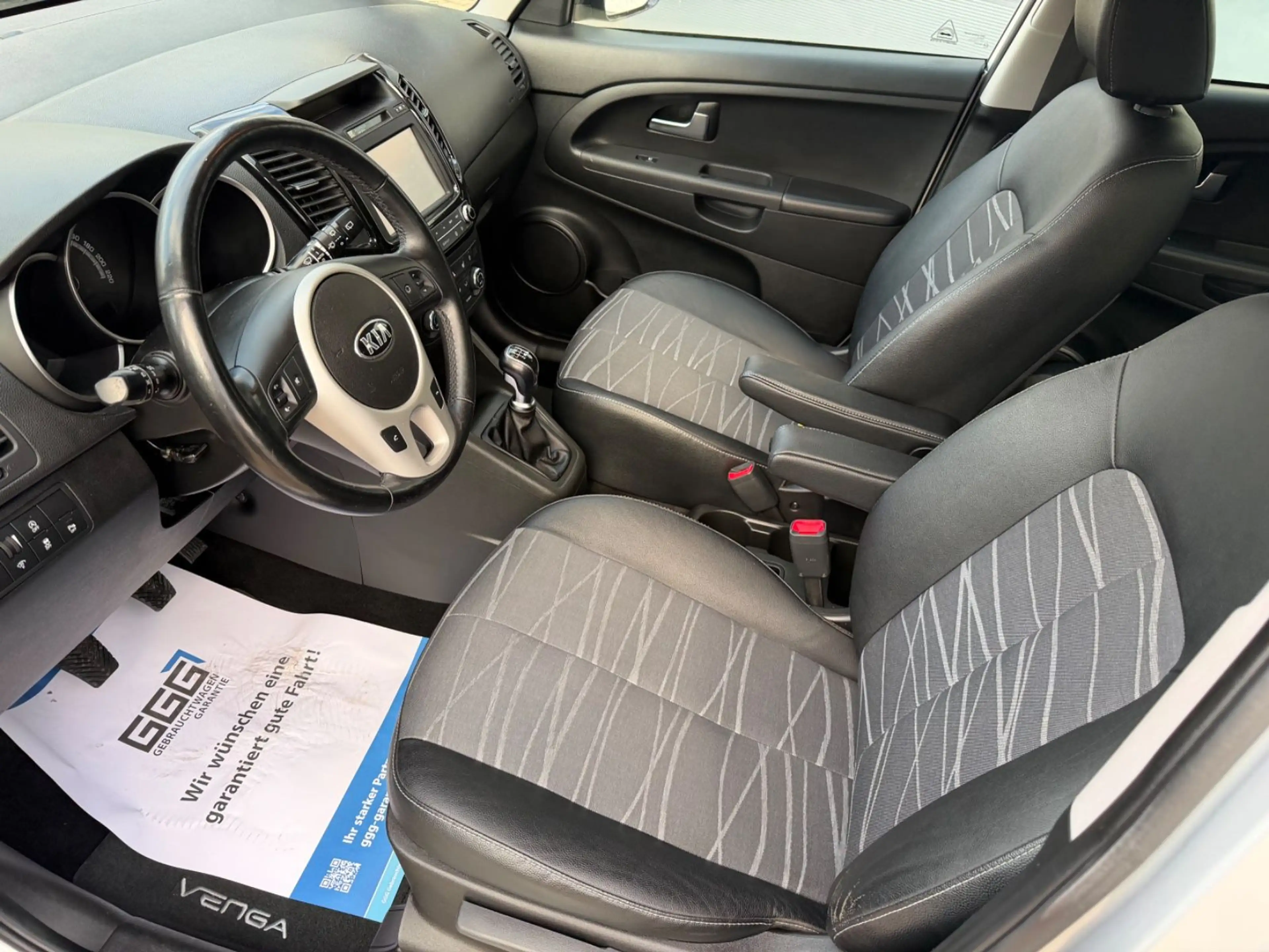 Kia Venga Dream Team — photo 7