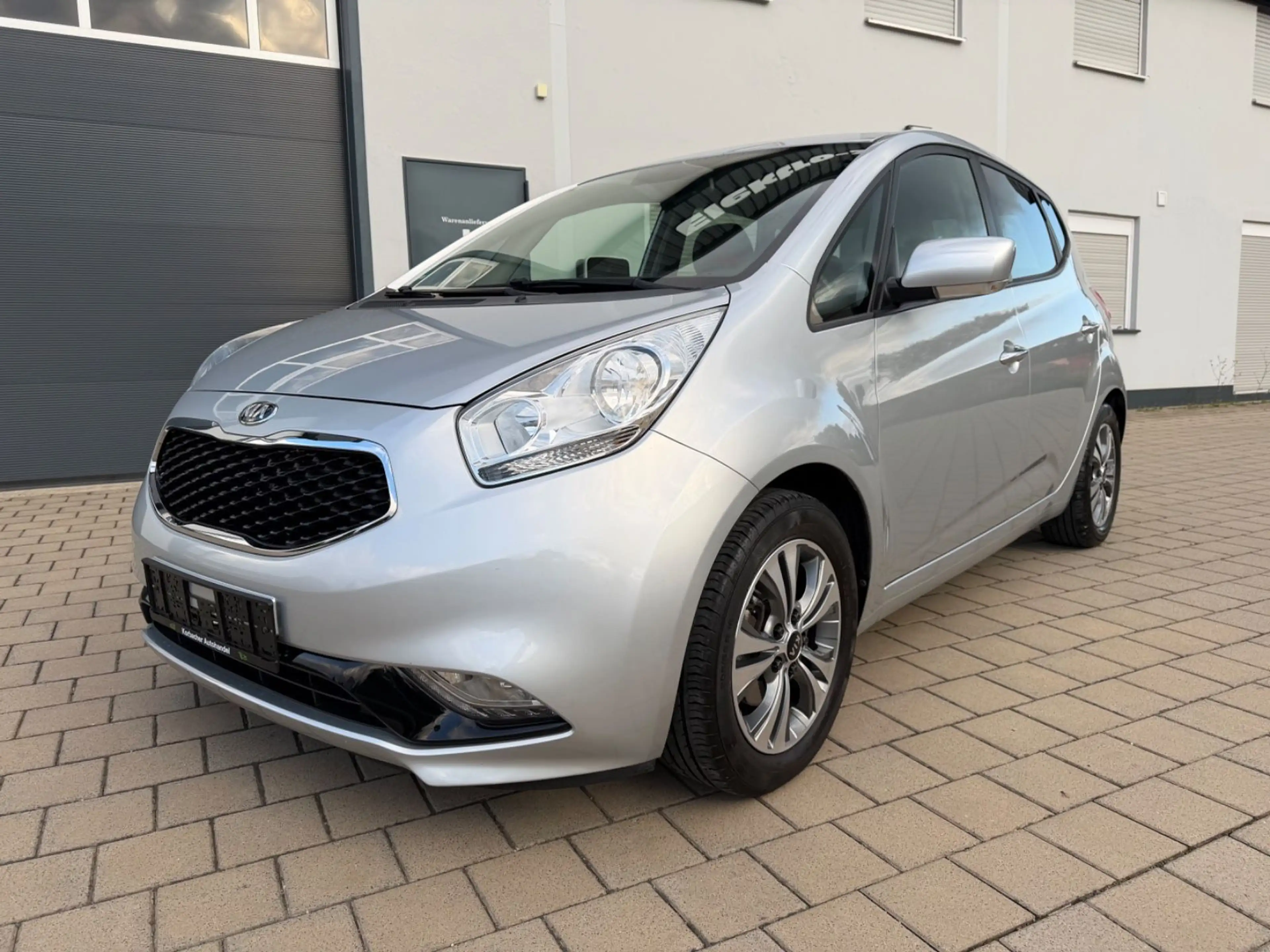 Kia Venga Dream Team — photo 2