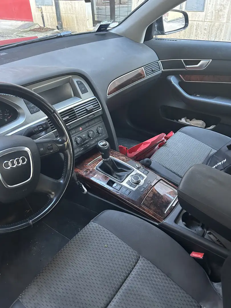 Audi A6 2.7 V6 - 2