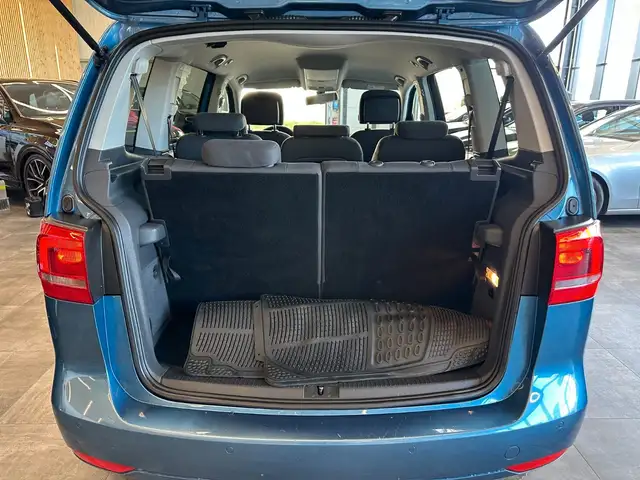 Volkswagen Touran view 6