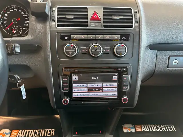 Volkswagen Touran view 11
