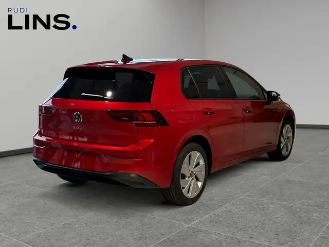 Volkswagen Golf view 5