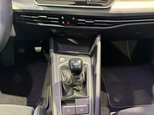 Volkswagen Golf view 14