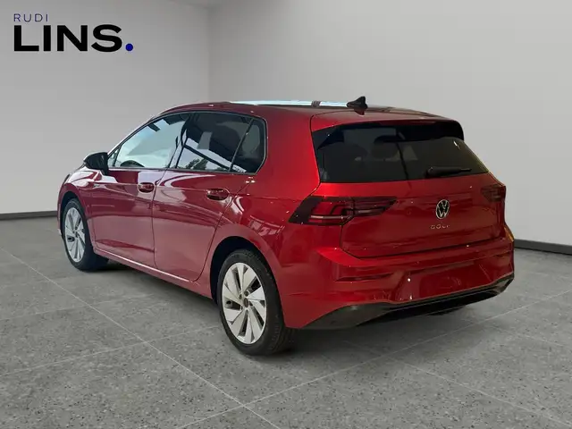 Volkswagen Golf view 3