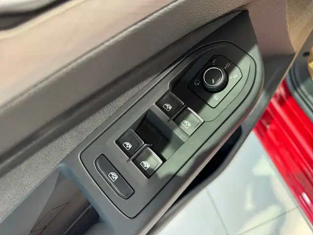Volkswagen Golf view 11