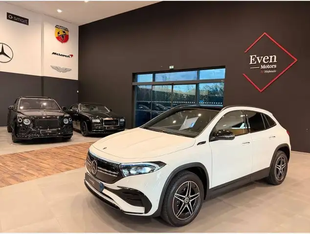 Mercedes-Benz EQA 250 AMG LINE 66.5 KWH