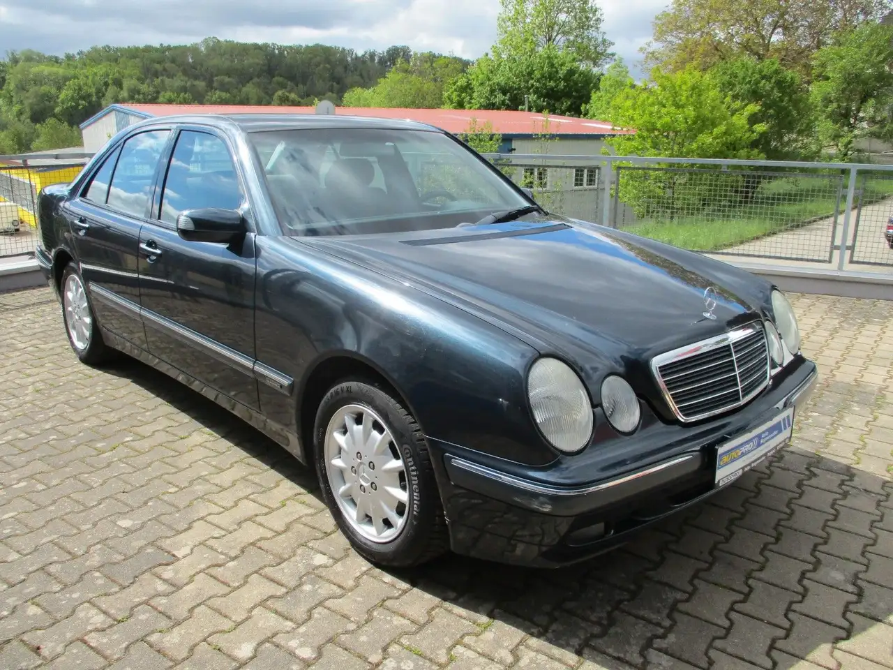 Mercedes-Benz E 200 Kompressor, foto 7