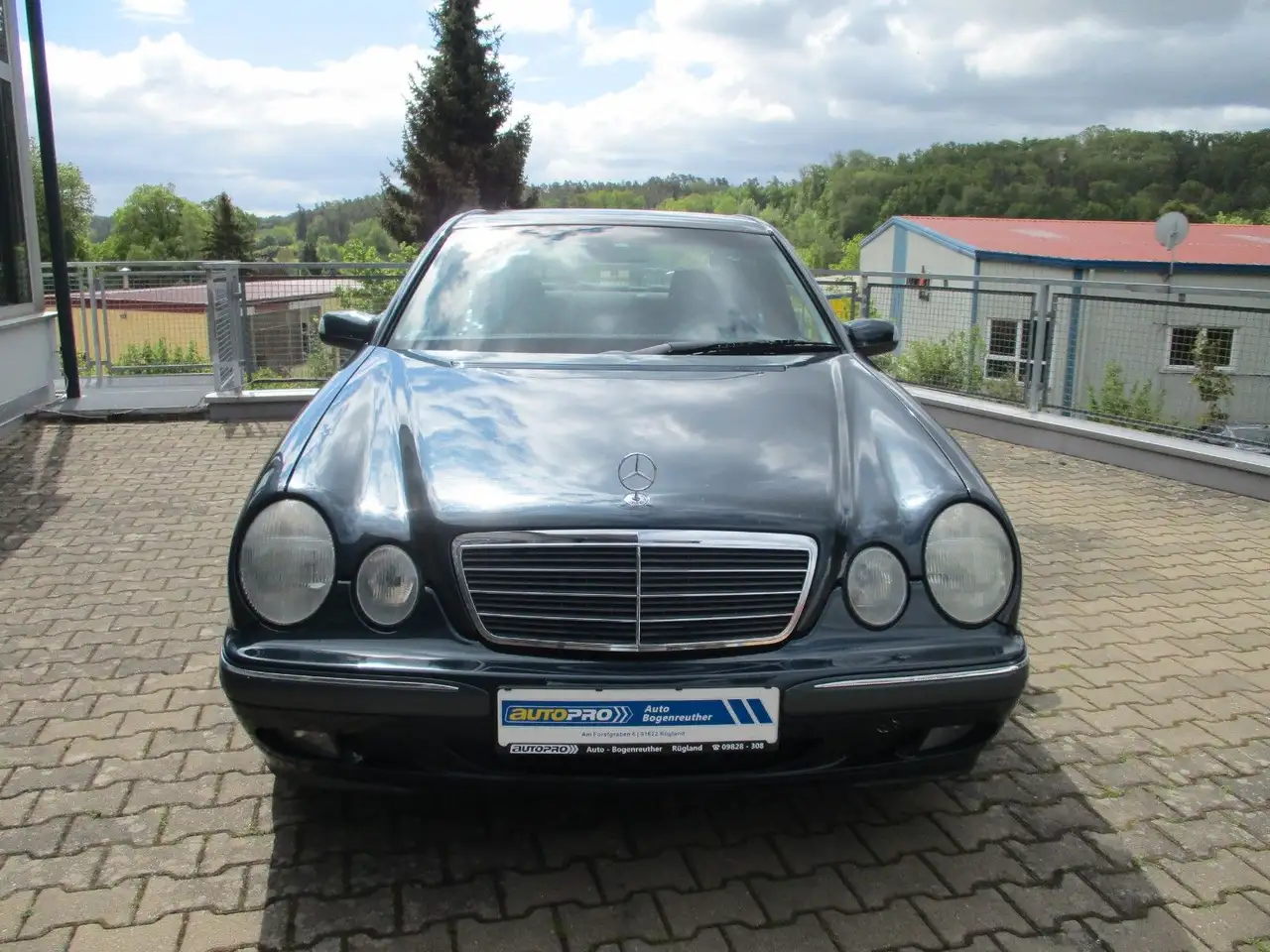 Mercedes-Benz E 200 Kompressor, foto 8