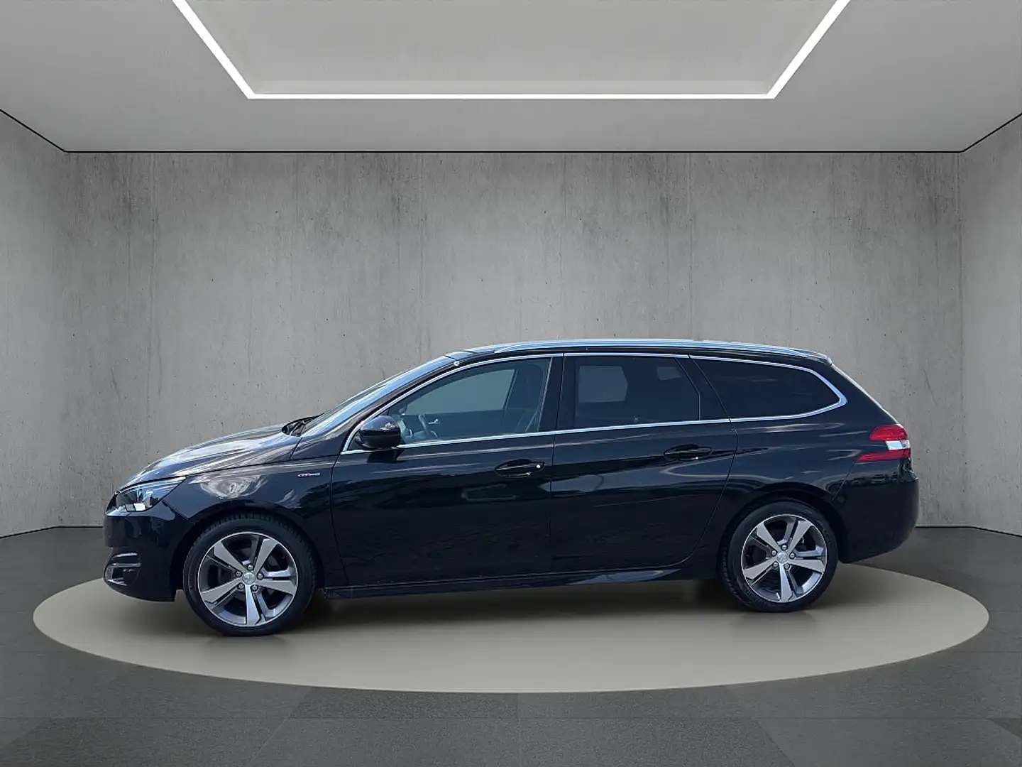 Peugeot 308 SW 1,6 BlueHDi 120 GT Line S&S Aut. Schwarz - 2