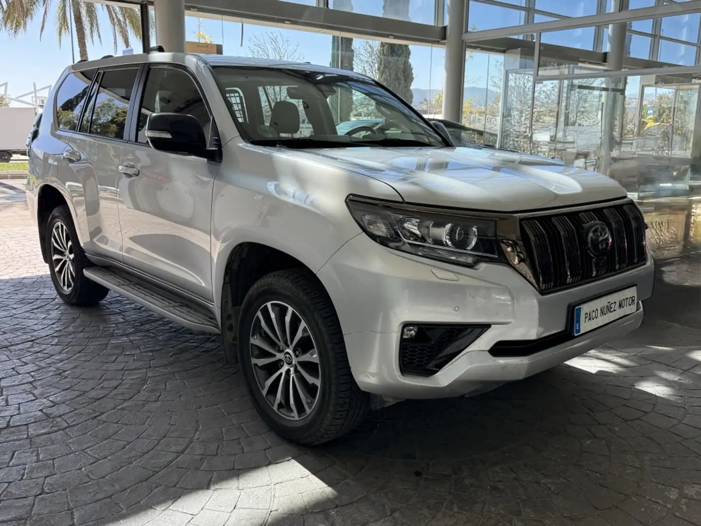 Toyota Land Cruiser D-4D VXL Aut. Weiß - 1