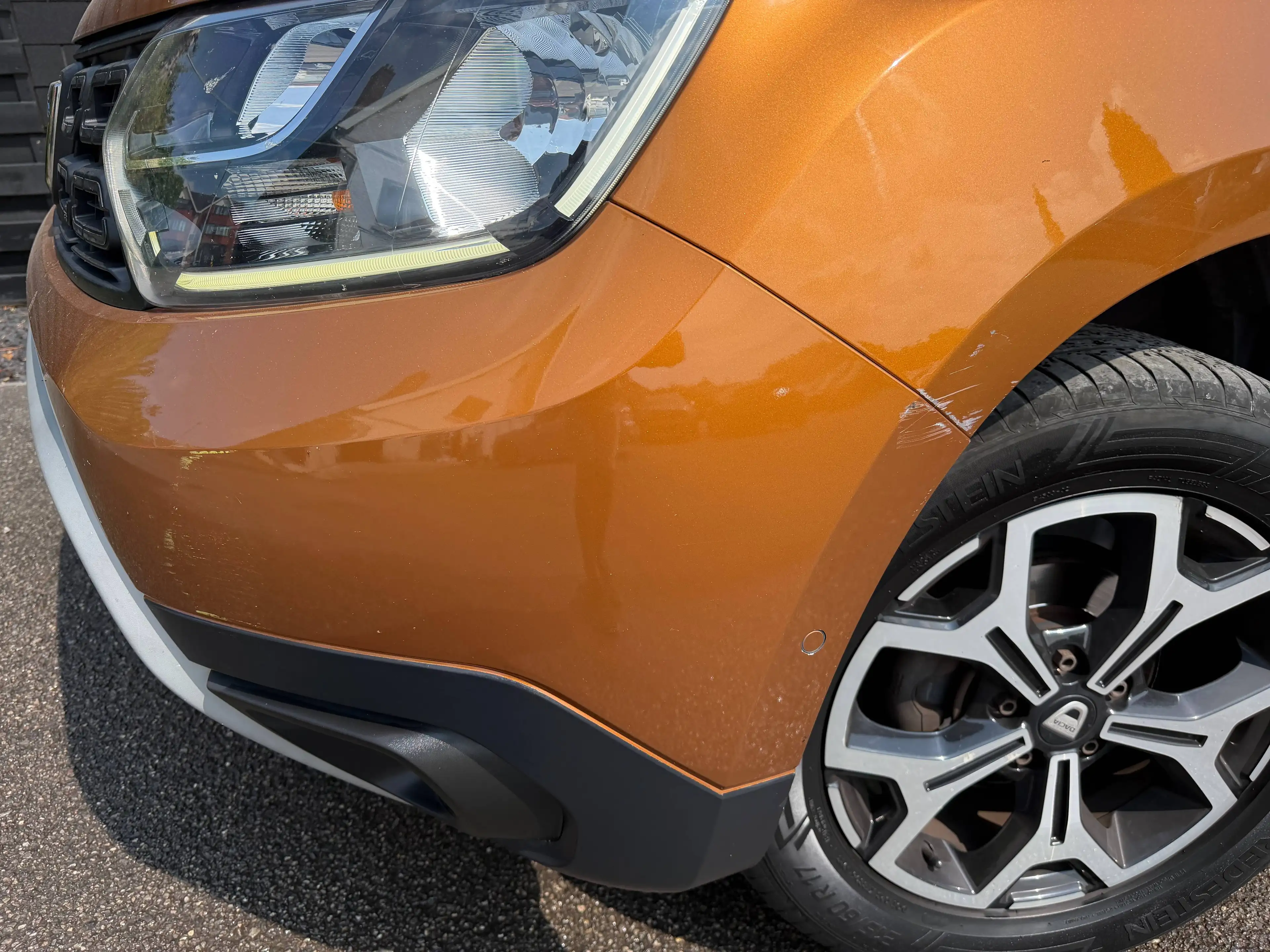 Dacia Duster 1.6 SCe+NAVI+CAMERA 360+CUIR+AIRCO+JANTES+EURO 6C — photo 2