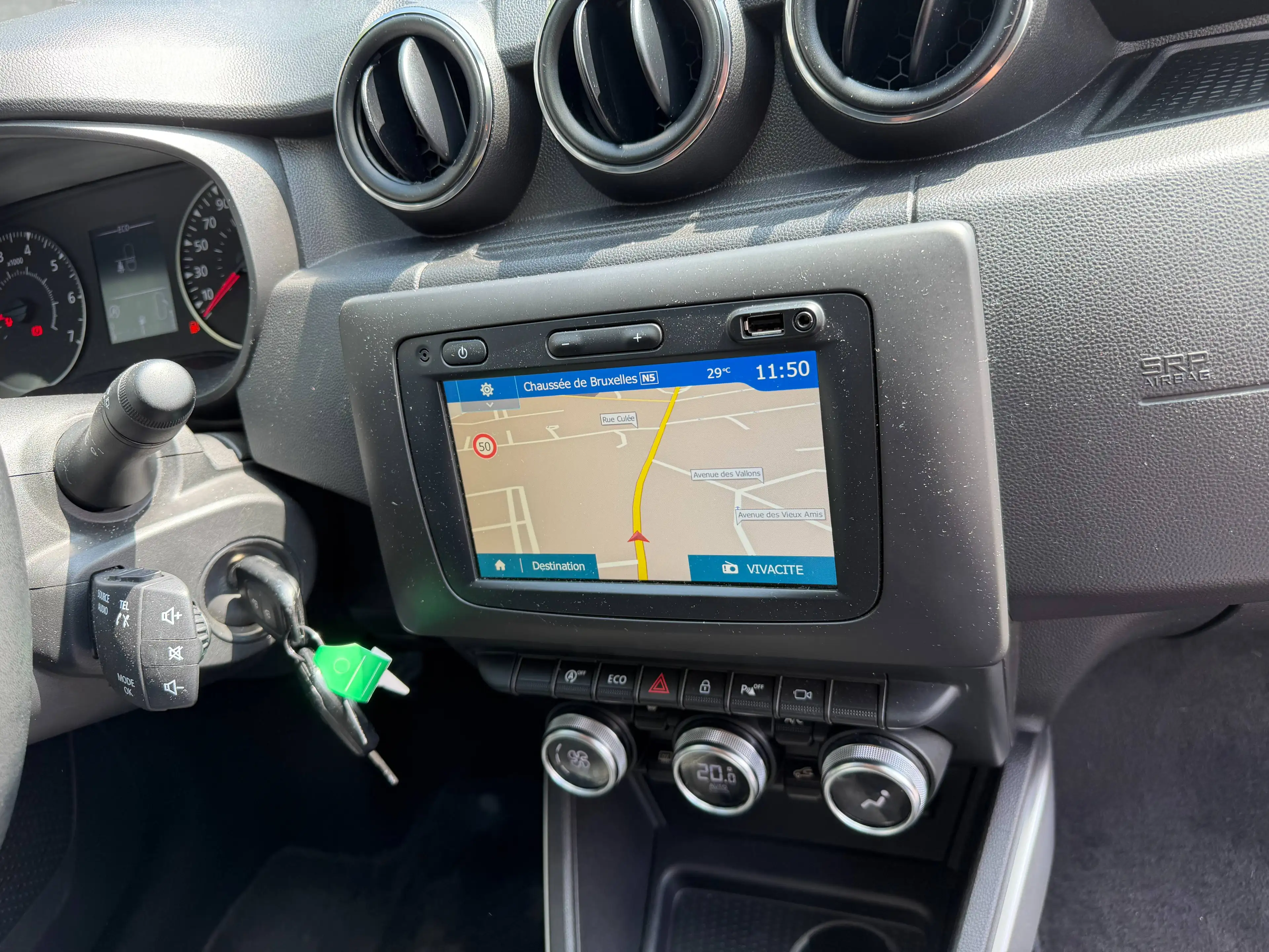 Dacia Duster 1.6 SCe+NAVI+CAMERA 360+CUIR+AIRCO+JANTES+EURO 6C — photo 14