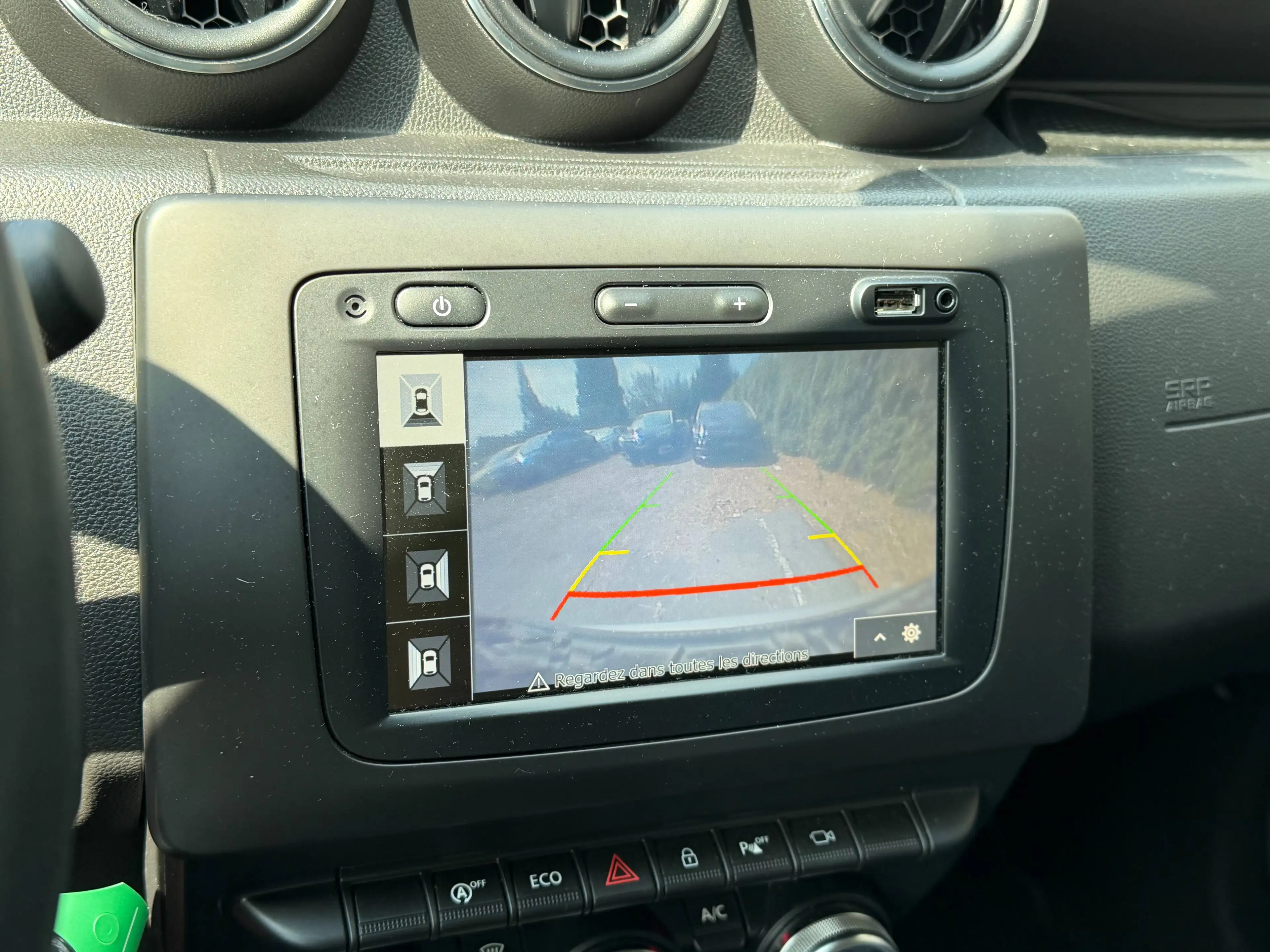 Dacia Duster 1.6 SCe+NAVI+CAMERA 360+CUIR+AIRCO+JANTES+EURO 6C — photo 15
