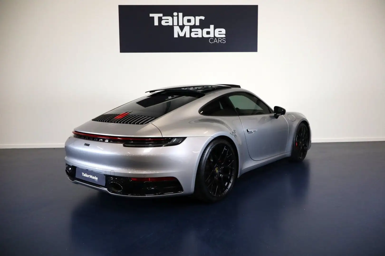 Porsche 911 carrera 4S - 2