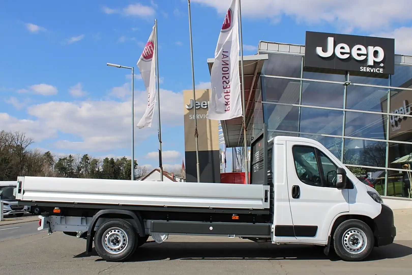Fiat Ducato Maxi L4 Pritsche 180  10Zoll Navi Klimaa... Weiß - 1